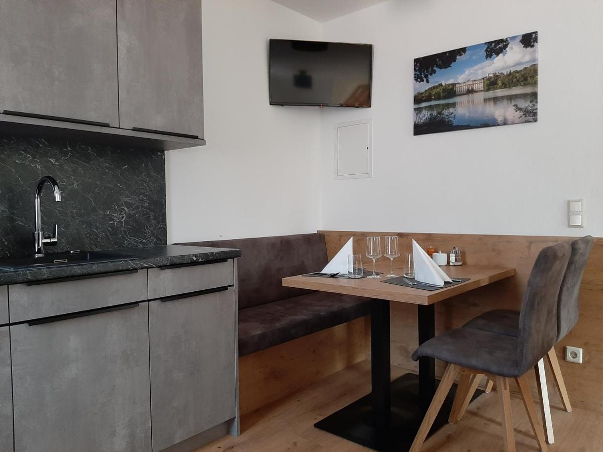 Apartments By Pension Ballwein سالزبورغ المظهر الخارجي الصورة