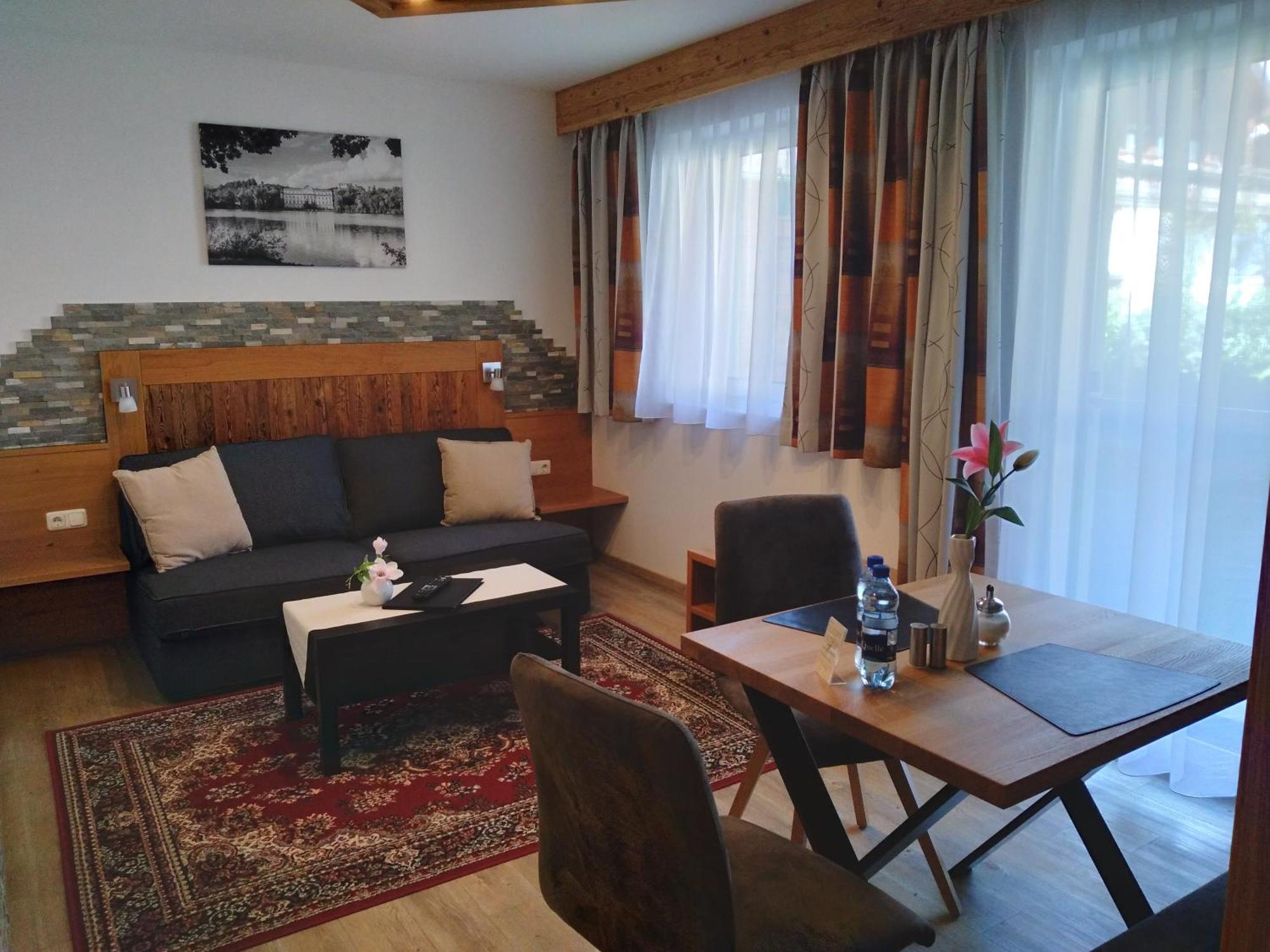 Apartments By Pension Ballwein سالزبورغ الغرفة الصورة